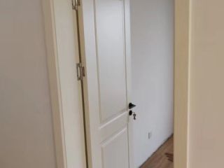成品门及墙纸铺贴