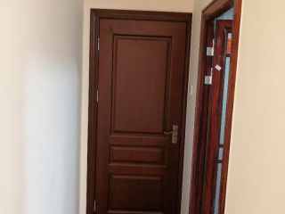成品门及墙纸铺贴