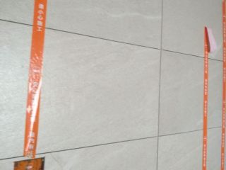 厨房、卫生间墙砖施作