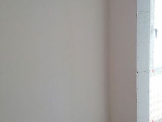 墙、顶面腻子批嵌
