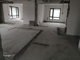 水、电管开槽施作