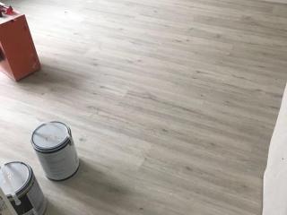 木地板铺设