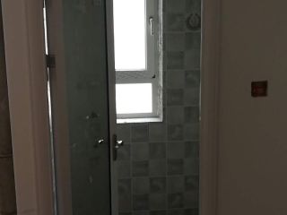 成品门及墙纸铺贴