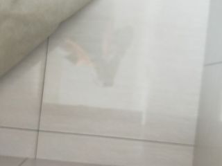 地砖铺贴及地面找平施作