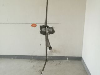 水、电管开槽施工