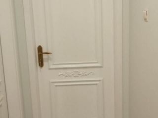 成品门及墙纸铺贴