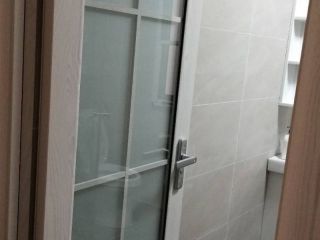 成品门及墙纸铺贴