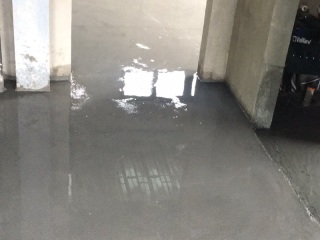 地砖铺贴及地面找平施作