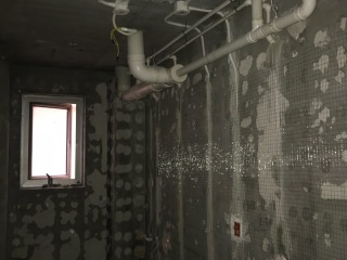 水、电管开槽施作