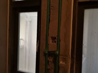 水、电管开槽施作