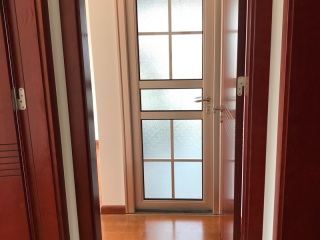成品门及墙纸铺贴