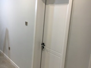 成品门及墙纸铺贴