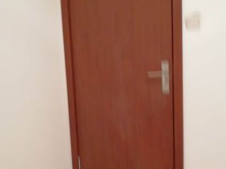 套装门、踢脚线安装