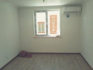 成品门及墙纸铺贴