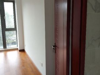 成品门及墙纸铺贴