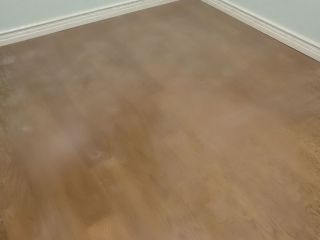 实木复合地板铺设