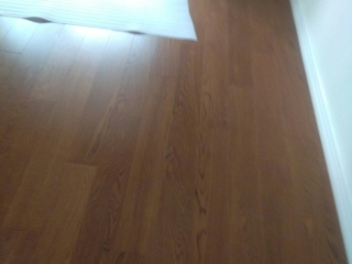 实木复合地板铺设