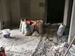 水、电管开槽施作