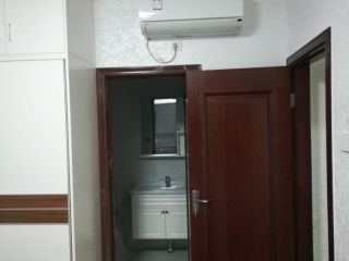 成品门及墙纸铺贴