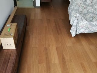 实木复合地板铺设