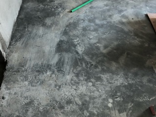 地砖铺贴及地面找平施作