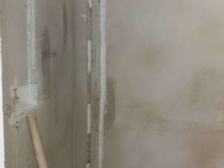 水、电管开槽施作