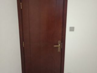 成品门及墙纸铺贴