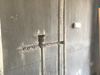 水、电管开槽施作