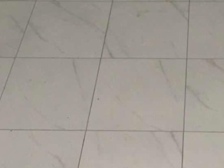 地砖铺贴及地面找平施作