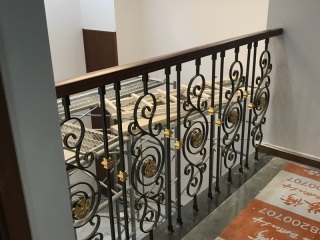 成品门及墙纸铺贴