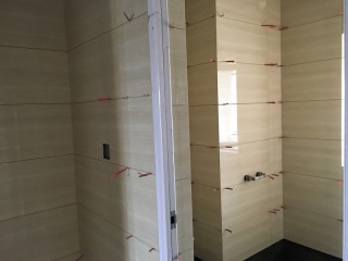 厨房、卫生间墙砖施作