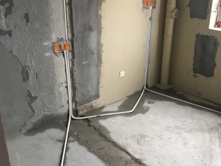 水、电管开槽施工
