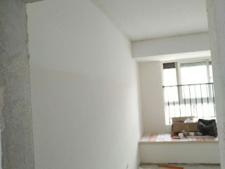 墙、顶面腻子批嵌