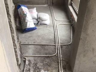 强、弱电路穿线施作