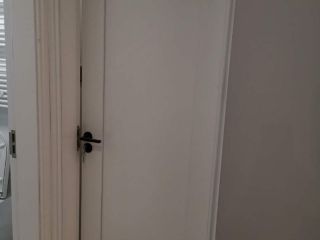 成品门及墙纸铺贴
