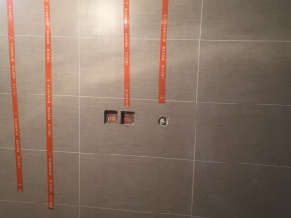 厨房、卫生间墙砖施作