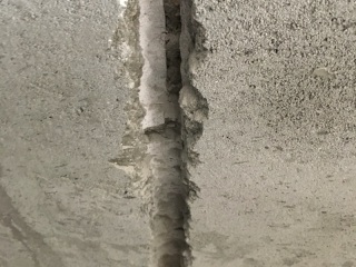 水、电管开槽施工