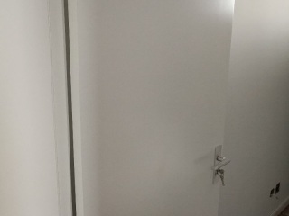 成品门及墙纸铺贴