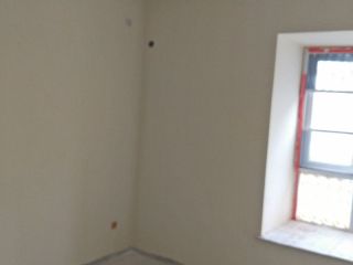 墙、顶面乳胶漆及墙纸铺贴