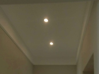 墙、顶面乳胶漆及墙纸铺贴