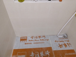 厨房、卫生间墙砖施作