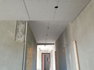 石膏板吊顶施作