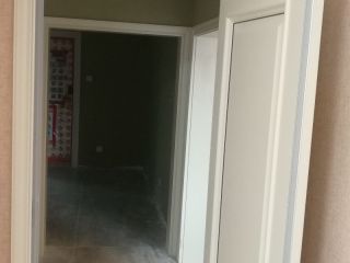 成品门及墙纸铺贴