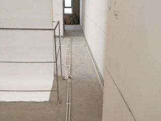 强、弱电路穿线施作