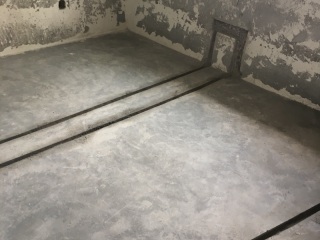 水、电管开槽施工