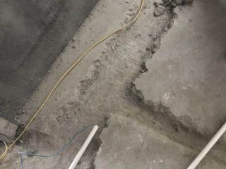 水、电管开槽施作