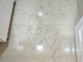 厨房、卫生间墙砖施作
