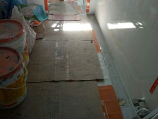 地砖铺贴及地面找平施作