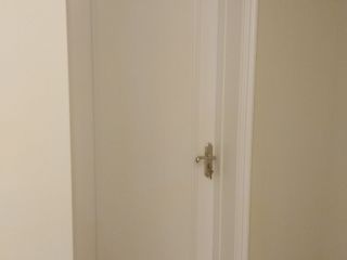 套装门、踢脚线安装