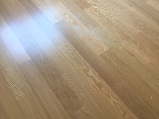 实木复合地板铺设